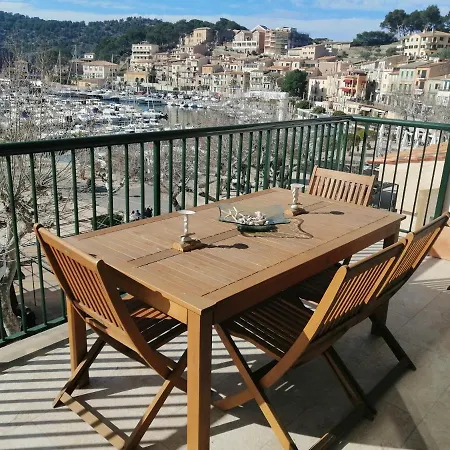 The Tram Stop Apartment